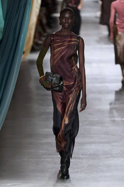 Look 51